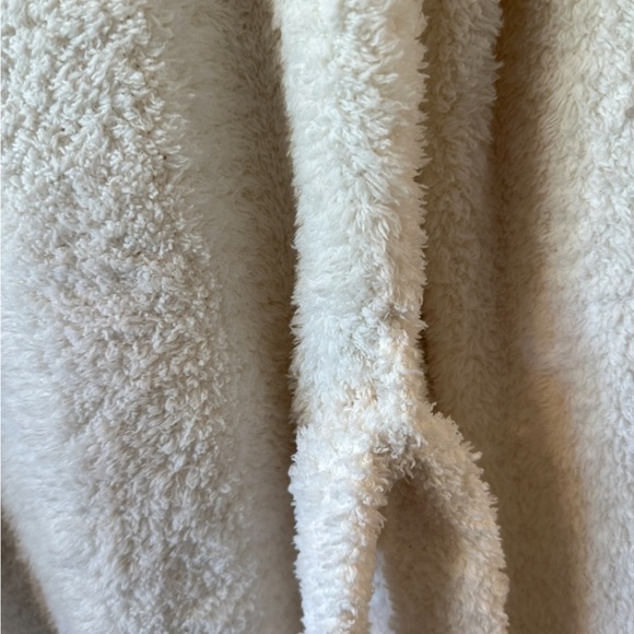 Cozy Bamboni Robe by Saranoni in Ivory - Picture 15 of 15